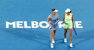 羽毛球全英赛石宇奇轻松过首关